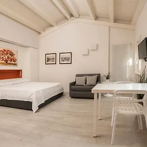 vicolo-zini-apartments.hotelinveneto.com/
